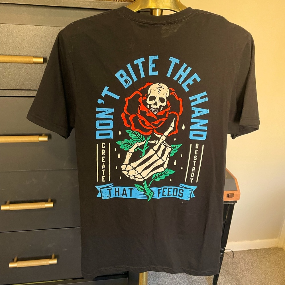 Black graphic t shirt